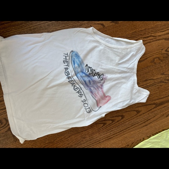 Theta Tank tops - Picture 3 of 6
